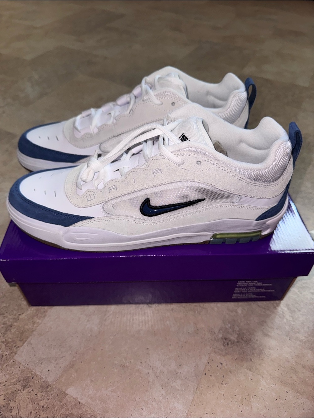 Nike Air Max Ishod - White/Navy Summit